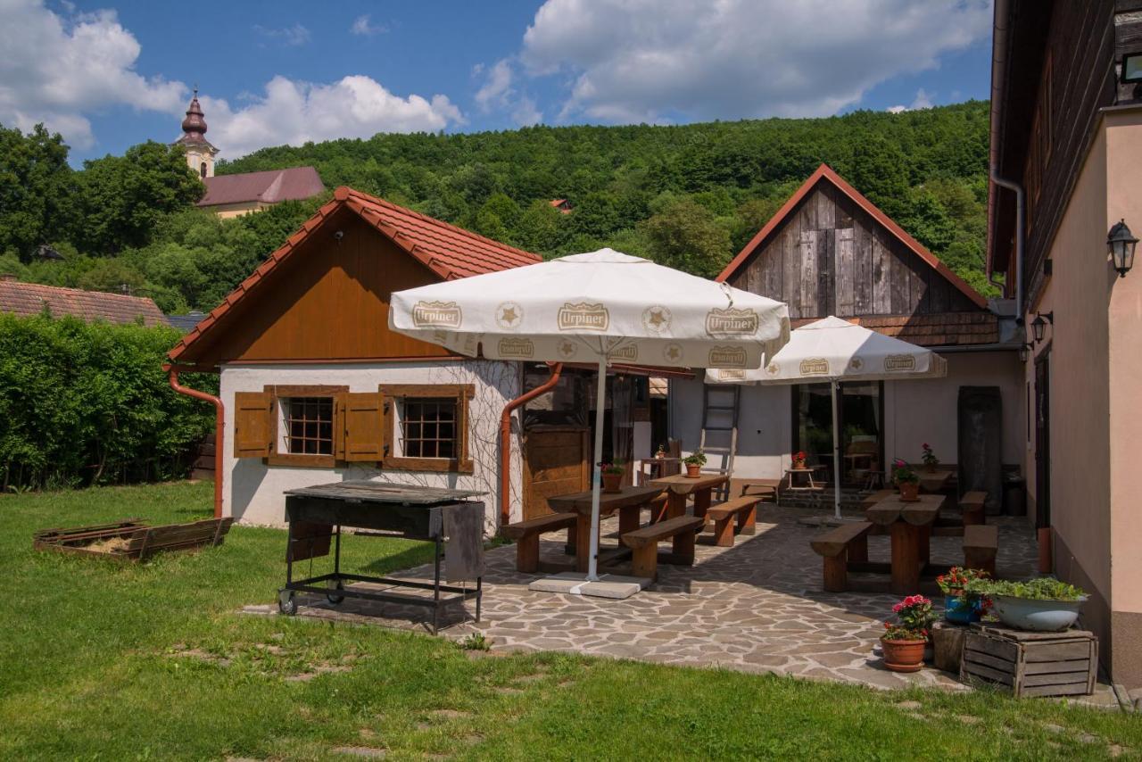 Stary Hostinec